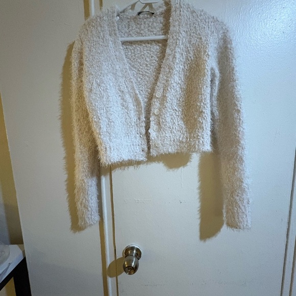 Zara Cream Textured Knit Sweater - Picture 5 of 6